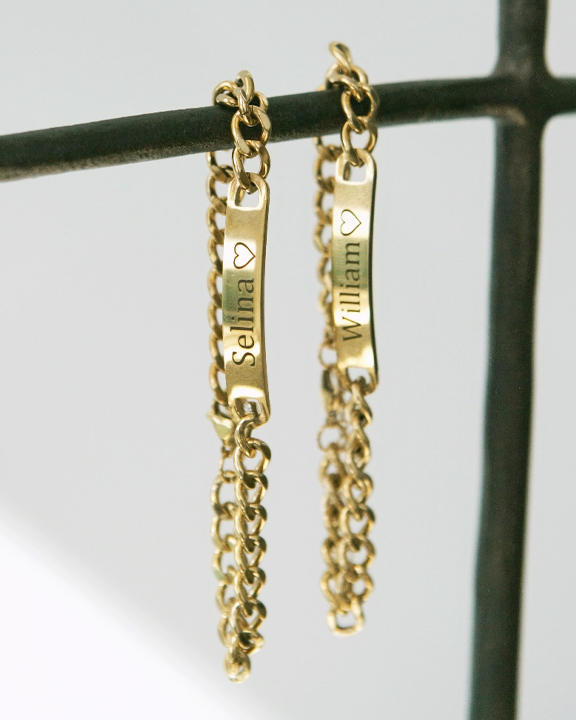 Conjunto de pulseras grabadas para parejas